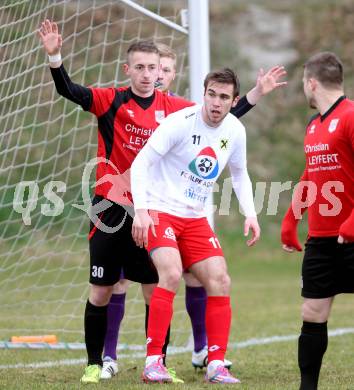 Fussball. Kaerntner Liga. Maria Saal gegen FC Alpe Adria. Christof Reichmann (Maria Saal), Milan Dajic (Alpe Adria). Maria Saal, 4.4.2015.
Foto: Kuess
---
pressefotos, pressefotografie, kuess, qs, qspictures, sport, bild, bilder, bilddatenbank