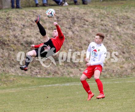 Fussball. Kaerntner Liga. Maria Saal gegen FC Alpe Adria. Zoran Jorgic (Maria Saal), Heiko Norbert Springer (Alpe Adria). Maria Saal, 4.4.2015.
Foto: Kuess
---
pressefotos, pressefotografie, kuess, qs, qspictures, sport, bild, bilder, bilddatenbank