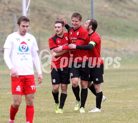 Fussball. Kaerntner Liga. Maria Saal gegen FC Alpe Adria. Torjubel Michael Fischer , Sebastian Schmid, (Maria Saal). Maria Saal, 4.4.2015.
Foto: Kuess
---
pressefotos, pressefotografie, kuess, qs, qspictures, sport, bild, bilder, bilddatenbank