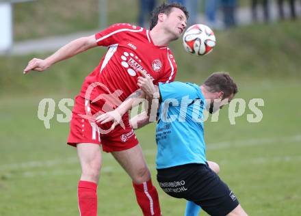 Fussball Unterliga Ost. Ludmannsdorf gegen SG Magdalensberg/Eberndorfer AC. Michael Sablatnik, (Ludmannsdorf),  Kai Walter Schoppitsch (Magdalensberg). Ludmannsdorf, am 5.4.2015.
Foto: Kuess
---
pressefotos, pressefotografie, kuess, qs, qspictures, sport, bild, bilder, bilddatenbank