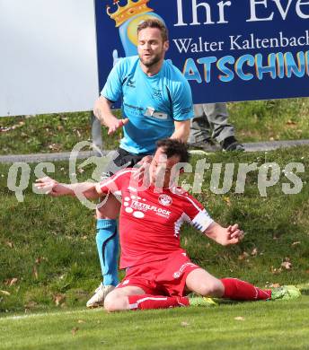 Fussball Unterliga Ost. Ludmannsdorf gegen SG Magdalensberg/Eberndorfer AC. Michael Sablatnik,  (Ludmannsdorf), Kai Walter Schoppitsch (Magdalensberg). Ludmannsdorf, am 5.4.2015.
Foto: Kuess
---
pressefotos, pressefotografie, kuess, qs, qspictures, sport, bild, bilder, bilddatenbank