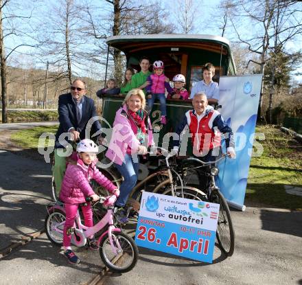 Woerthersee autofrei. Otto Umlauft, BgmIn Maria-Luise Mathiaschitz, StR Juergen Pfeiler. Klagenfurt, 3.4.2015.
Foto: Kuess
---
pressefotos, pressefotografie, kuess, qs, qspictures, sport, bild, bilder, bilddatenbank