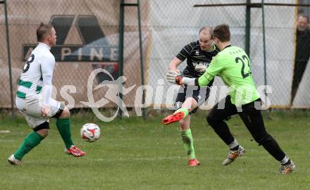 Fussball 1. KLasse Obere Play off. Donau gegen ASK Klagenfurt. Christian Ernst Schritliser, Raphael Thun Hohenstein,  (Donau), Martin Richard Linder (ASK). Klagenfurt, am 4.4.2015.
Foto: Kuess
---
pressefotos, pressefotografie, kuess, qs, qspictures, sport, bild, bilder, bilddatenbank