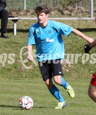 Fussball Unterliga Ost. Ludmannsdorf gegen SG Magdalensberg/Eberndorfer AC. Manuel Jedlautschnig (Magdalensberg). Ludmannsdorf, am 5.4.2015.
Foto: Kuess
---
pressefotos, pressefotografie, kuess, qs, qspictures, sport, bild, bilder, bilddatenbank