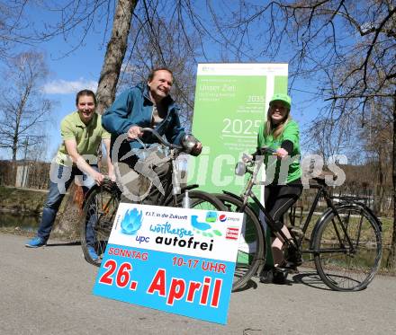 Woerthersee autofrei. Michael Jaindl (Kaernten Solar), Christian Salmhofer (Klimabuendnis Kaernten). Klagenfurt, 3.4.2015.
Foto: Kuess
---
pressefotos, pressefotografie, kuess, qs, qspictures, sport, bild, bilder, bilddatenbank