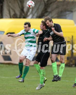 Fussball 1. KLasse Obere Play off. Donau gegen ASK Klagenfurt.  Alexander Percher,  (Donau), Alexander Trampitsch, Mario Gappnig (ASK). Klagenfurt, am 4.4.2015.
Foto: Kuess
---
pressefotos, pressefotografie, kuess, qs, qspictures, sport, bild, bilder, bilddatenbank