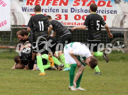 Fussball 1. KLasse Obere Play off. Donau gegen ASK Klagenfurt. Torjubel ASK. Klagenfurt, am 4.4.2015.
Foto: Kuess
---
pressefotos, pressefotografie, kuess, qs, qspictures, sport, bild, bilder, bilddatenbank