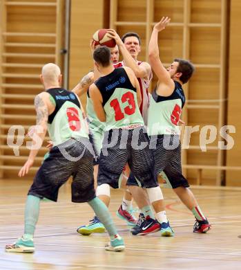 Basketball 2. Bundesliga. Halbfinal-Playoffs. Raides Villach gegen Dragons St. Poelten. Nino Gross, Andreas Napokoj, Stefan Adami (Villach),  Martin Speiser (St. Poelten). Villach, am 6.4.2015.
Foto: Kuess
---
pressefotos, pressefotografie, kuess, qs, qspictures, sport, bild, bilder, bilddatenbank