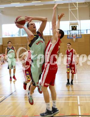 Basketball 2. Bundesliga. Raides Villach gegen Dragons St. Poelten. Povilas Gaidys,  (Villach), Martin Speiser (St. Poelten). Villach, am 6.4.2015.
Foto: Kuess
---
pressefotos, pressefotografie, kuess, qs, qspictures, sport, bild, bilder, bilddatenbank