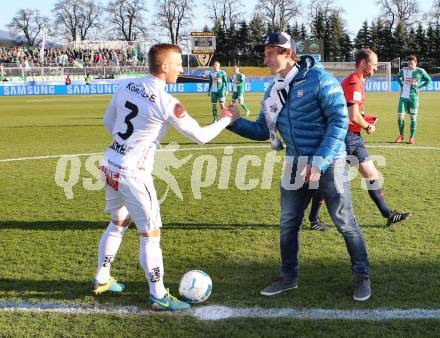 Fussball OEFB Cup. RZ Pellets WAC gegen SK Rapid Wien. Ankick durch Matthias Mayer, Manuel Kerhe (WAC). Wolfsberg, am 7.4.2015.
Foto: Kuess

---
pressefotos, pressefotografie, kuess, qs, qspictures, sport, bild, bilder, bilddatenbank