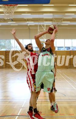 Basketball 2. Bundesliga. Halbfinal-Playoffs. Raides Villach gegen Dragons St. Poelten. Povilas Gaidys (Villach), Denis Soldo (St. Poelten). Villach, am 6.4.2015.
Foto: Kuess
---
pressefotos, pressefotografie, kuess, qs, qspictures, sport, bild, bilder, bilddatenbank