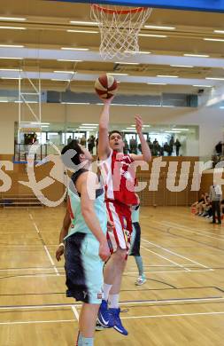 Basketball 2. Bundesliga. Halbfinal-Playoffs. Raides Villach gegen Dragons St. Poelten. Erik Rhinehart (Villach), Eric Schranz (St. Poelten). Villach, am 6.4.2015.
Foto: Kuess
---
pressefotos, pressefotografie, kuess, qs, qspictures, sport, bild, bilder, bilddatenbank