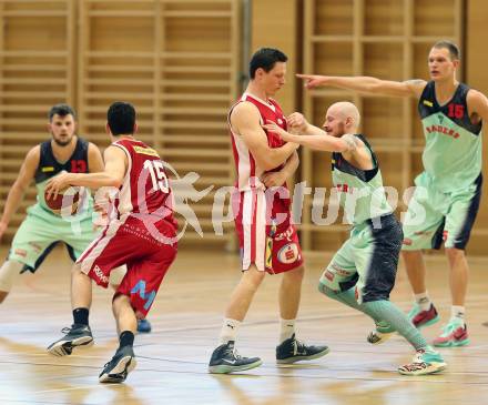 Basketball 2. Bundesliga. Halbfinal-Playoffs. Raides Villach gegen Dragons St. Poelten. Nino Gross (Villach), Hannes Obermann, Martin Speiser (St. Poelten). Villach, am 6.4.2015.
Foto: Kuess
---
pressefotos, pressefotografie, kuess, qs, qspictures, sport, bild, bilder, bilddatenbank