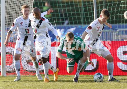 Fussball OEFB Cup. RZ Pellets WAC gegen SK Rapid Wien. Michael Sollbauer, De Oliveira Silvio Carlos, Daniel Drescher,  (WAC), Robert Beric  (Rapid). Wolfsberg, am 7.4.2015.
Foto: Kuess

---
pressefotos, pressefotografie, kuess, qs, qspictures, sport, bild, bilder, bilddatenbank