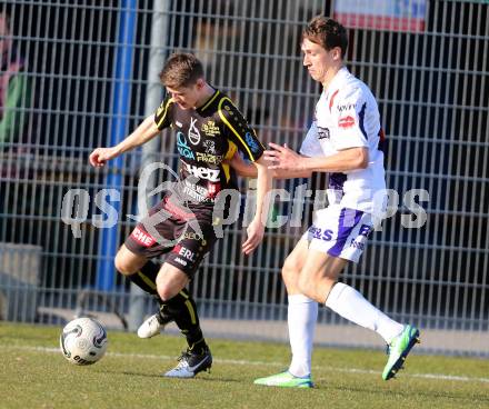 Fussball Regionalliga. SAK gegen Lafnitz. Tilen Kompan (SAK), Christoph Friedl (Lafnitz). Welzenegg, am 10.4.2015.
Foto: Kuess
---
pressefotos, pressefotografie, kuess, qs, qspictures, sport, bild, bilder, bilddatenbank