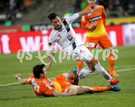 Fussball Bundesliga. RZ Pellets WAC gegen FC Admira Wacker Moedling.  Manuel Seidl,  (WAC), Markus Katzer (Moedling). Wolfsberg, am 11.4.2015.
Foto: Kuess

---
pressefotos, pressefotografie, kuess, qs, qspictures, sport, bild, bilder, bilddatenbank