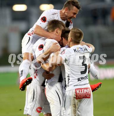 Fussball bundesliga. RZ Pellets WAC gegen FC Admira Wacker Moedling.  Torjubel (WAC). Wolfsberg, am 11.4.2015.
Foto: Kuess

---
pressefotos, pressefotografie, kuess, qs, qspictures, sport, bild, bilder, bilddatenbank