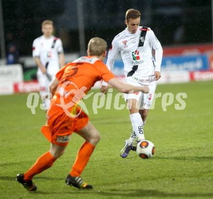 Fussball Bundesliga. RZ Pellets WAC gegen FC Admira Wacker Moedling.  Michael Berger, (WAC), Thomas Ebner  (Moedling). Wolfsberg, am 11.4.2015.
Foto: Kuess

---
pressefotos, pressefotografie, kuess, qs, qspictures, sport, bild, bilder, bilddatenbank