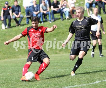 Fussball. Kaerntner Liga. Koettmannsdorf gegen Maria Saal. Julian Hobel (Koettmannsdorf), Zsolt Vari (Maria Saal). Koettmannsdorf, 12.4.2015.
Foto: Kuess
---
pressefotos, pressefotografie, kuess, qs, qspictures, sport, bild, bilder, bilddatenbank