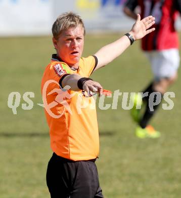 Fussball 1. Klasse D Obere Play Off. St. Margareten/Rosental gegen Grafenstein. Schiedsrichter Paul Fischer. St. Margareten, am 12.4.2015.
Foto: Kuess
---
pressefotos, pressefotografie, kuess, qs, qspictures, sport, bild, bilder, bilddatenbank