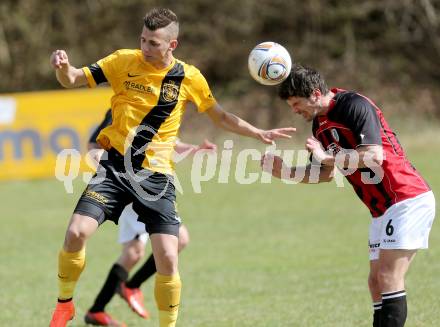 Fussball 1. Klasse D Obere Play Off. St. Margareten/Rosental gegen Grafenstein. Marko Kriznik,  (St. Margarethen), Simon Velkoski (Grafenstein). St. Margareten, am 12.4.2015.
Foto: Kuess
---
pressefotos, pressefotografie, kuess, qs, qspictures, sport, bild, bilder, bilddatenbank