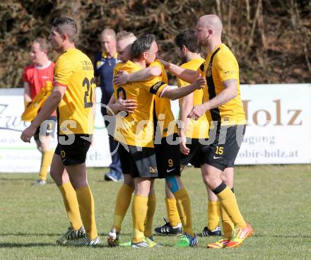 Fussball 1. Klasse D Obere Play Off. St. Margareten/Rosental gegen Grafenstein. Jubel  (Grafenstein). St. Margareten, am 12.4.2015.
Foto: Kuess
---
pressefotos, pressefotografie, kuess, qs, qspictures, sport, bild, bilder, bilddatenbank