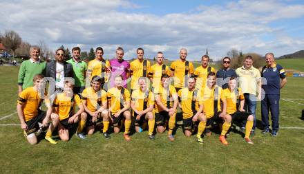 Fussball 1. Klasse D Obere Play Off. St. Margareten/Rosental gegen Grafenstein. Mannschaftsfoto Grafenstein. St. Margareten, am 12.4.2015.
Foto: Kuess
---
pressefotos, pressefotografie, kuess, qs, qspictures, sport, bild, bilder, bilddatenbank