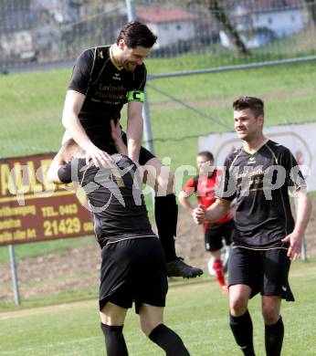 Fussball. Kaerntner Liga. Koettmannsdorf gegen Maria Saal. Torjubel Stephan Buergler, Aner Mandzic (Koettmannsdorf). Koettmannsdorf, 12.4.2015.
Foto: Kuess
---
pressefotos, pressefotografie, kuess, qs, qspictures, sport, bild, bilder, bilddatenbank