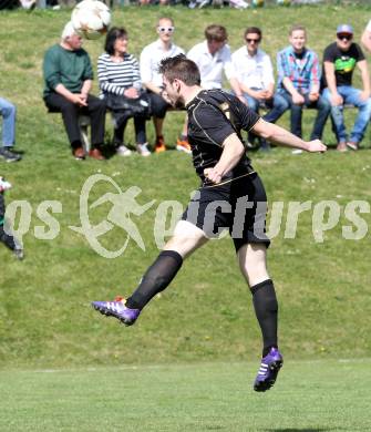 Fussball. Kaerntner Liga. Koettmannsdorf gegen Maria Saal. Christoph Hubert Habith (Koettmannsdorf). Koettmannsdorf, 12.4.2015.
Foto: Kuess
---
pressefotos, pressefotografie, kuess, qs, qspictures, sport, bild, bilder, bilddatenbank