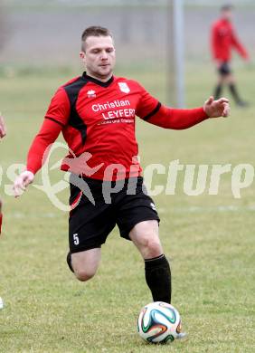 Fussball. Kaerntner Liga. Maria Saal gegen FC Alpe Adria. Zoran Jorgic (Maria Saal). Maria Saal, 4.4.2015.
Foto: Kuess
---
pressefotos, pressefotografie, kuess, qs, qspictures, sport, bild, bilder, bilddatenbank