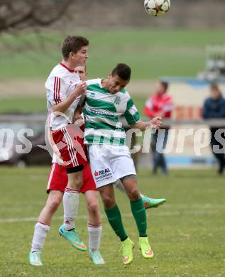 Fussball 1. KLasse A Untere Play Off. Nikolsdorf/Oberdrauburg gegen Obermillstatt. Raphael Eder, (Nikolsdorf), Maximilian Mayr  (Obermillstatt). Nikolsdorf,am 11.4.2015.
Foto: Kuess
---
pressefotos, pressefotografie, kuess, qs, qspictures, sport, bild, bilder, bilddatenbank