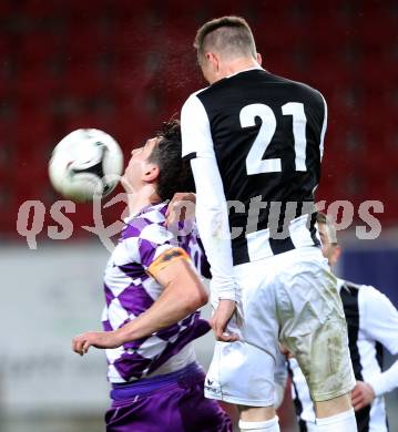 Fussball Regionalliga. SK Austria Klagenfurt gegen SPG FC Pasching/LASK Juniors. Bernd Kager, (Klagenfurt), felix Luckeneder  (Pasching). Klagenfurt, am 17.4.2015.
Foto: Kuess
---
pressefotos, pressefotografie, kuess, qs, qspictures, sport, bild, bilder, bilddatenbank