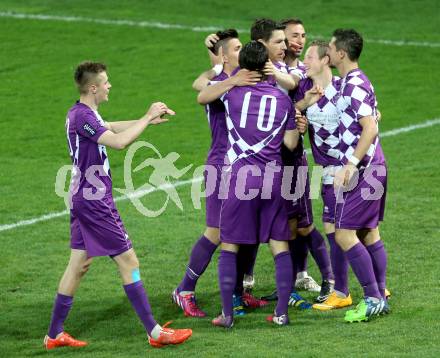 Fussball Regionalliga. SK Austria Klagenfurt gegen SPG FC Pasching/LASK Juniors. Torjubel  (Klagenfurt). Klagenfurt, am 17.4.2015.
Foto: Kuess
---
pressefotos, pressefotografie, kuess, qs, qspictures, sport, bild, bilder, bilddatenbank