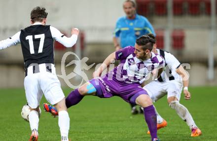 Fussball Regionalliga. SK Austria Klagenfurt gegen SPG FC Pasching/LASK Juniors. Cemal Amet,  (Klagenfurt), Christoph Saurer (Pasching). Klagenfurt, am 17.4.2015.
Foto: Kuess
---
pressefotos, pressefotografie, kuess, qs, qspictures, sport, bild, bilder, bilddatenbank