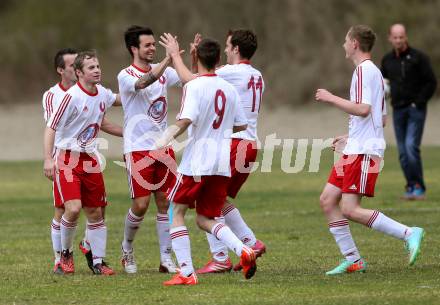 Fussball 1. KLasse A Untere Play Off. Nikolsdorf/Oberdrauburg gegen Obermillstatt.  Torjubel (Nikolsdorf). Nikolsdorf,am 11.4.2015.
Foto: Kuess
---
pressefotos, pressefotografie, kuess, qs, qspictures, sport, bild, bilder, bilddatenbank