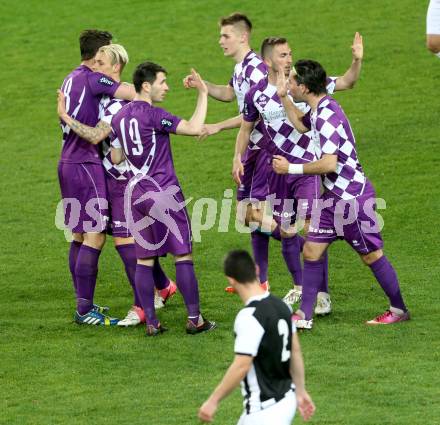 Fussball Regionalliga. SK Austria Klagenfurt gegen SPG FC Pasching/LASK Juniors. Torjubel  (Klagenfurt). Klagenfurt, am 17.4.2015.
Foto: Kuess
---
pressefotos, pressefotografie, kuess, qs, qspictures, sport, bild, bilder, bilddatenbank