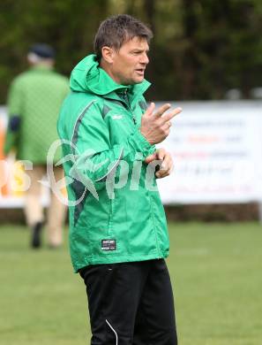 Fussball Unterliga Ost. KAC 1909 gegen Ulrichsberg. Trainer Manfred Mocher (Ulrichsberg). Klagenfurt, am 18.4.2015. 
Foto: Kuess
---
pressefotos, pressefotografie, kuess, qs, qspictures, sport, bild, bilder, bilddatenbank