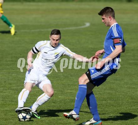 Fussball Unterliga Ost. SPG FC Poggersdorf gegen Ruden. Michael Alfrd Hofbauer,  (Poggersdorf),  Rok Rozeniicnik Korosec (Ruden). Poggersdorf, am 19.4.2015.
Foto: Kuess
---
pressefotos, pressefotografie, kuess, qs, qspictures, sport, bild, bilder, bilddatenbank