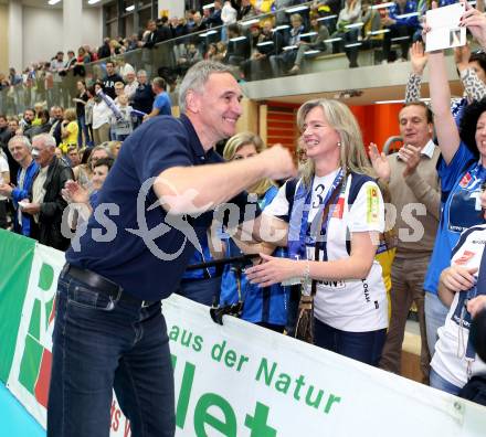 Volleyball. AVL. Austrian Volley League. Finale. SK Posojilnica Aich/Dob gegen Hypo Tirol VT. Jubel Trainer Stefan Chrtiansky (Tirol). Bleiburg, 18. 4. 2015.
Foto: Kuess
---
pressefotos, pressefotografie, kuess, qs, qspictures, sport, bild, bilder, bilddatenbank