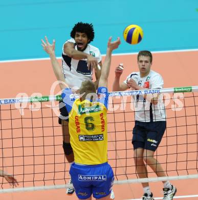 Volleyball. AVL. Austrian Volley League. Finale. SK Posojilnica Aich/Dob gegen Hypo Tirol VT. Douglas Duarte Da Silva (Tirol). Bleiburg, 18. 4. 2015.
Foto: Kuess
---
pressefotos, pressefotografie, kuess, qs, qspictures, sport, bild, bilder, bilddatenbank