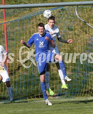 Fussball Unterliga Ost. SPG FC Poggersdorf gegen Ruden. Maximilian Pichler,   (Poggersdorf), Rok Rozeniicnik Korosec (Ruden). Poggersdorf, am 19.4.2015.
Foto: Kuess
---
pressefotos, pressefotografie, kuess, qs, qspictures, sport, bild, bilder, bilddatenbank