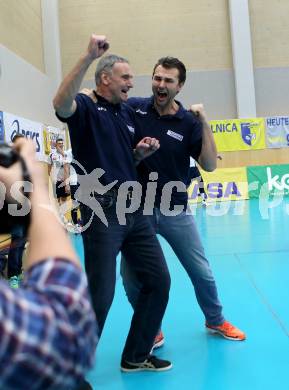 Volleyball. AVL. Austrian Volley League. Finale. SK Posojilnica Aich/Dob gegen Hypo Tirol VT. Jubel Trainer Stefan Chrtiansky (Tirol). Bleiburg, 18. 4. 2015.
Foto: Kuess
---
pressefotos, pressefotografie, kuess, qs, qspictures, sport, bild, bilder, bilddatenbank