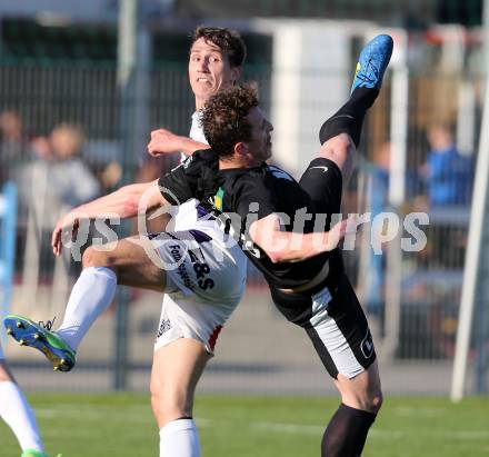 Fussball Regionalliga. SAK gegen St. Florian. Tilen Kompan, (SAK),  Qerim Idrizaj  (St. Florian). Klagenfurt, am 24.5.2015.
Foto: Kuess
---
pressefotos, pressefotografie, kuess, qs, qspictures, sport, bild, bilder, bilddatenbank