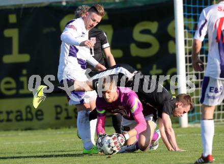 Fussball Regionalliga. SAK gegen St. Florian. Darijo Biscan, (SAK), Reuf Durakovic  (St. Florian). Klagenfurt, am 24.5.2015.
Foto: Kuess
---
pressefotos, pressefotografie, kuess, qs, qspictures, sport, bild, bilder, bilddatenbank