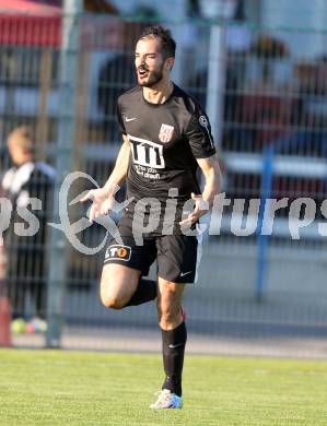 Fussball Regionalliga. SAK gegen St. Florian.  Torjubel Rexhe Bytyci (St. Florian). Klagenfurt, am 24.5.2015.
Foto: Kuess
---
pressefotos, pressefotografie, kuess, qs, qspictures, sport, bild, bilder, bilddatenbank