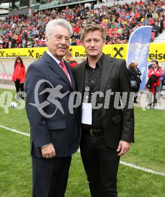 Fussball. 12. Tournament of Nations. U16 Laenderspiel Oesterreich gegen Brasilien.  Bundespraesident Heinz Fischer,  Landessportdirektor Arno Arthofer. Woerthersee Arena, Klagenfurt, am 24.4.2015.
Foto: Kuess
---
pressefotos, pressefotografie, kuess, qs, qspictures, sport, bild, bilder, bilddatenbank