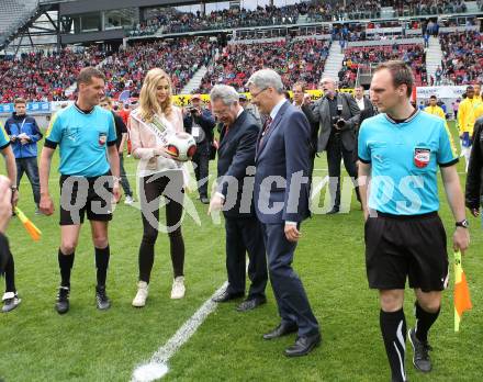 Fussball. 12. Tournament of Nations. U16 Laenderspiel Oesterreich gegen Brasilien.  Eva Maria Bachler, Bundespraesident Heinz Fischer, Landeshauptmann Peter Kaiser, . Woerthersee Arena, Klagenfurt, am 24.4.2015.
Foto: Kuess
---
pressefotos, pressefotografie, kuess, qs, qspictures, sport, bild, bilder, bilddatenbank