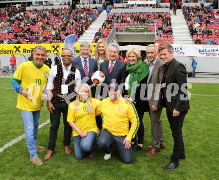 Fussball. 12. Tournament of Nations. U16 Laenderspiel Oesterreich gegen Brasilien.  Landeshauptmann Peter Kaiser, Eva Maria Bachler, Bundespraesident Heinz Fischer,  Buergermeisterin Marie Luise Mathiaschitz, Vizeburgermeister Juergen Pfeiler, Landessportdirektor Arno Arthofer. Woerthersee Arena, Klagenfurt, am 24.4.2015.
Foto: Kuess
---
pressefotos, pressefotografie, kuess, qs, qspictures, sport, bild, bilder, bilddatenbank