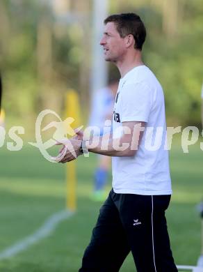 Fussball. 1. Klasse C OPO. Ebental gegen Donau. Trainer Christian Schrammel (Ebental). Ebental, 26.4.2015.
Foto: Kuess
---
pressefotos, pressefotografie, kuess, qs, qspictures, sport, bild, bilder, bilddatenbank