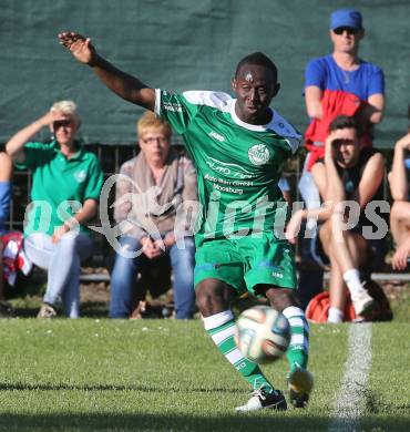 Fussball. 1. Klasse C OPO. Ebental gegen Donau. Lamin Bojang (Donau). Ebental, 26.4.2015.
Foto: Kuess
---
pressefotos, pressefotografie, kuess, qs, qspictures, sport, bild, bilder, bilddatenbank